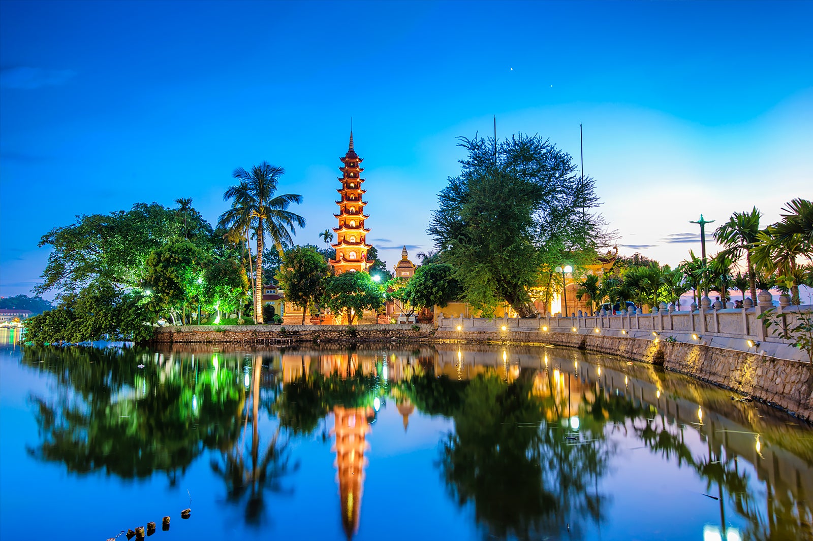 Top 5 tourist attractions in Hanoi for your first trip